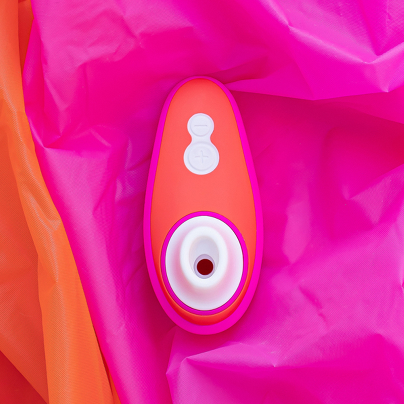 Womanizer Liberty by Lily Allen bezdotykowy masażer łechtaczki