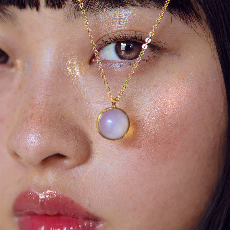 Bijoux Indiscrets Horoscope zestaw z naszyjnikiem, miniwibratorem i balsamem