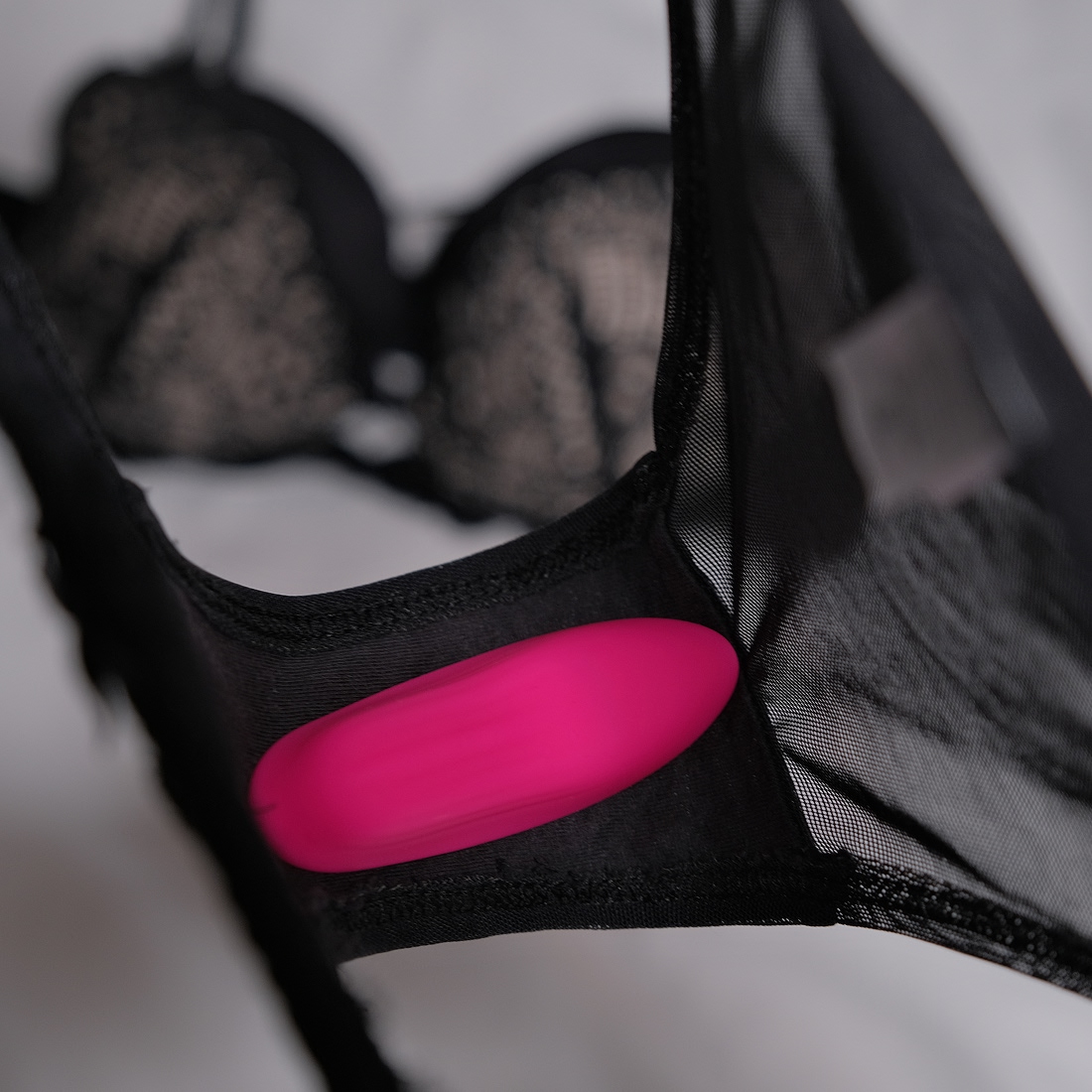 Lovense Ferri masażer pod bieliznę sterowany aplikacją