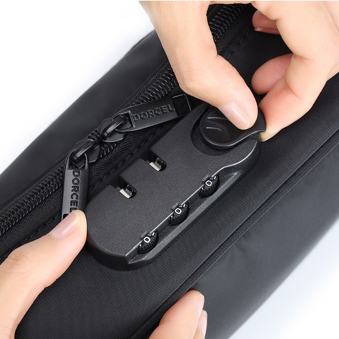 Dorcel Discreet Box etui na gadżety z zamkiem szyfrowym