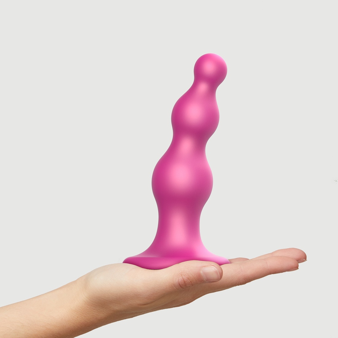 Strap-On-Me Dildo Plug Beads M dildo z przyssawką