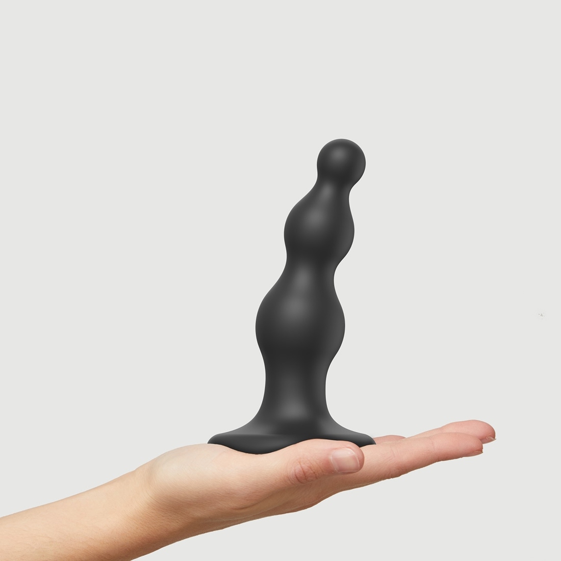 Strap-On-Me Dildo Plug Beads S dildo z przyssawką