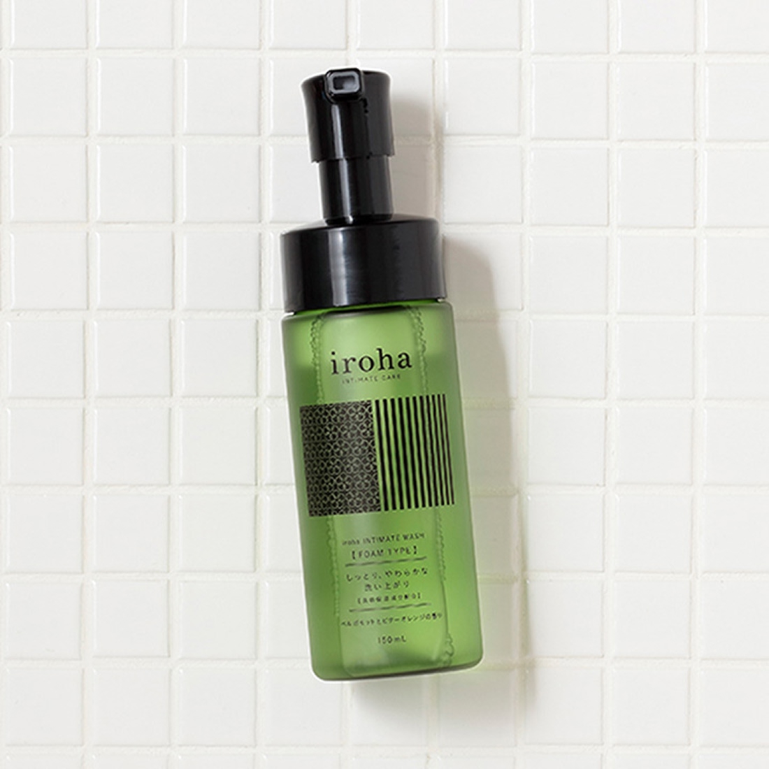 Iroha Intimate Wash pianka do higieny intymnej o zapachu bergamotki i gorzkiej pomarańczy