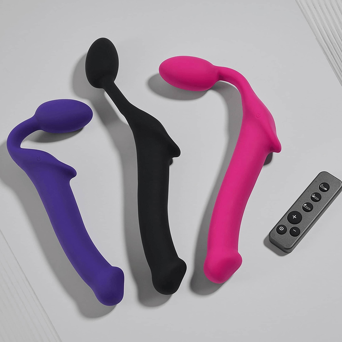 Strap-On-Me Vibrating Bendable Strap-on L wibrujący strap-on sterowany pilotem