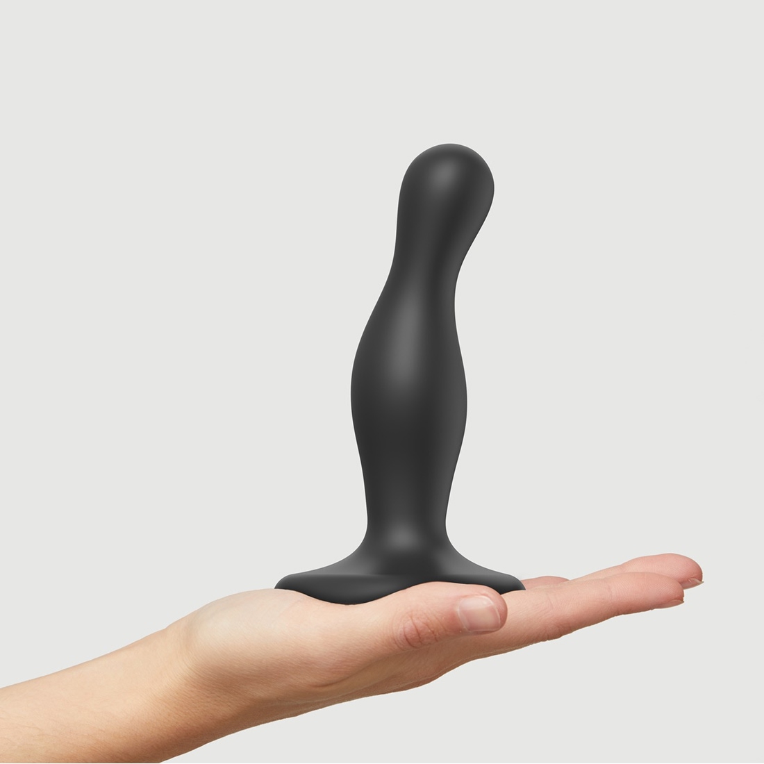 Strap-On-Me Dildo Plug Curvy S dildo z przyssawką