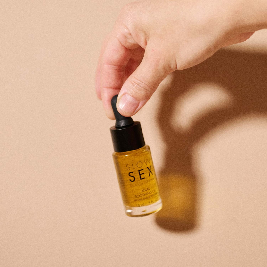 Bijoux Indiscrets Slow Sex kojący olejek analny