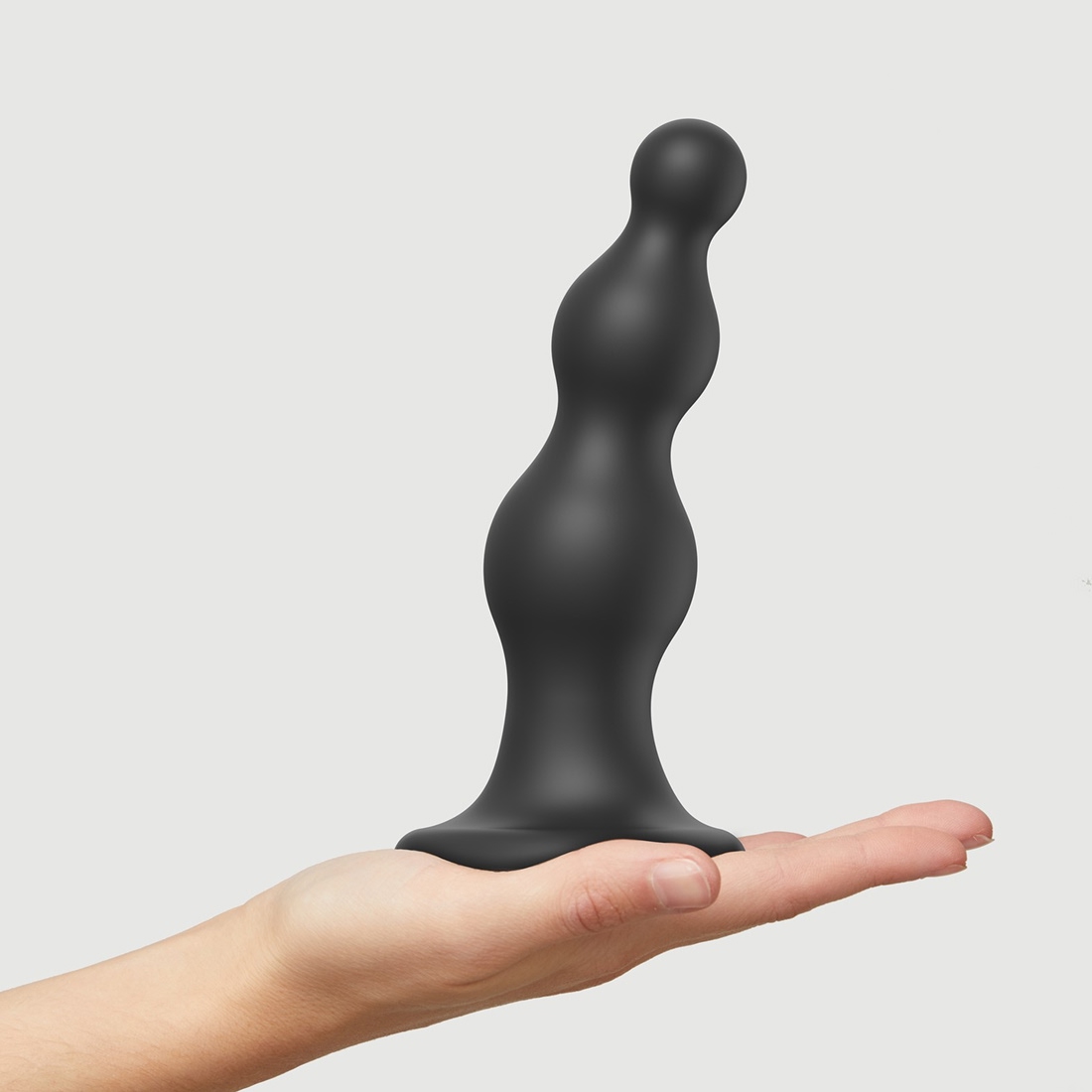 Strap-On-Me Dildo Plug Beads L dildo z przyssawką