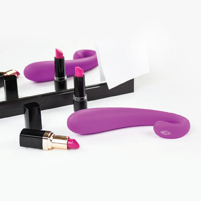 Miss V Darling dildo 