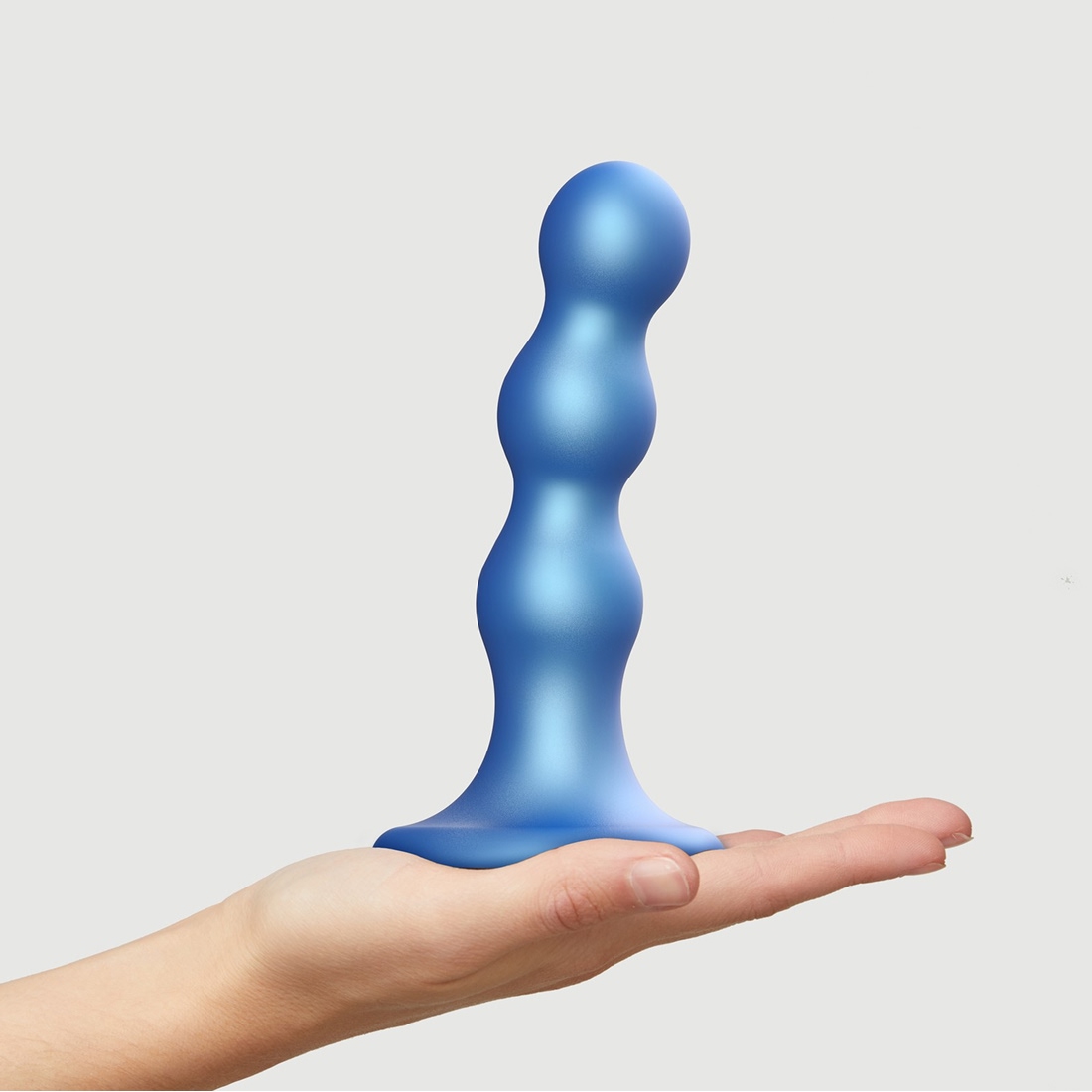Strap-On-Me Dildo Plug Balls M dildo z przyssawką