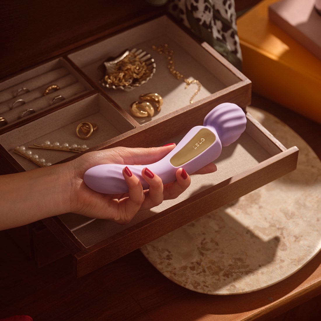 LELO Switch 2 w 1 masażer do ciała i wibrator punktu G sterowany telefonem