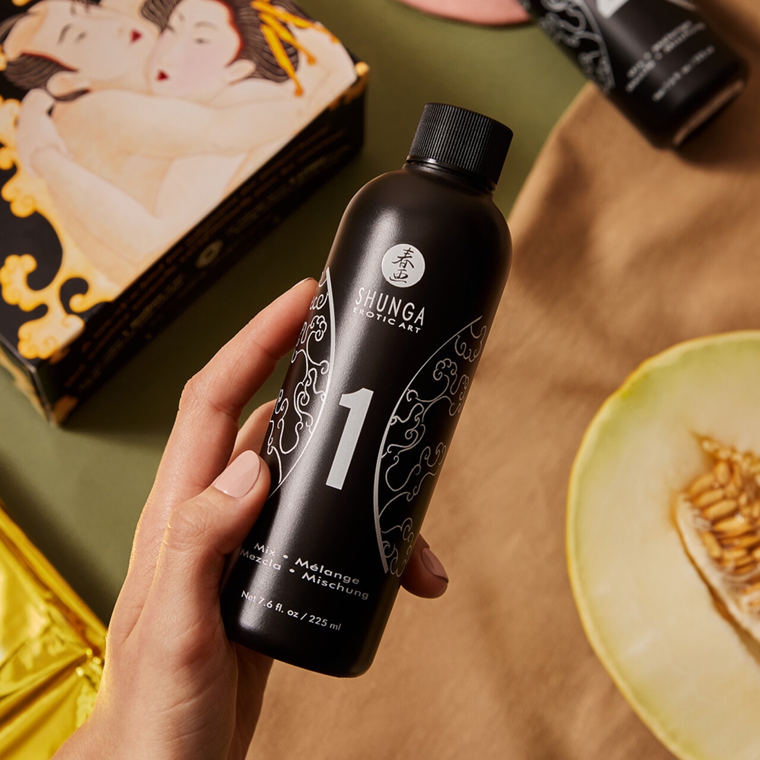 Shunga Oriental zestaw do masażu body to body o smaku truskawkowym