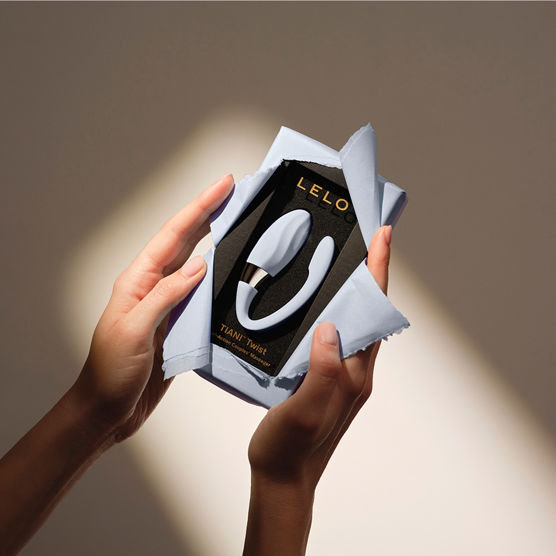 LELO Tiani Twist wibrator dla par sterowany telefonem
